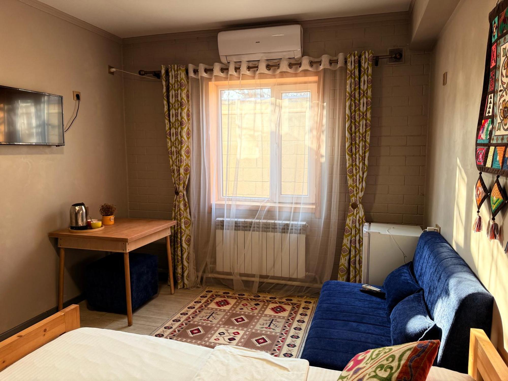 Salamat Hotel Bishkek Exterior photo