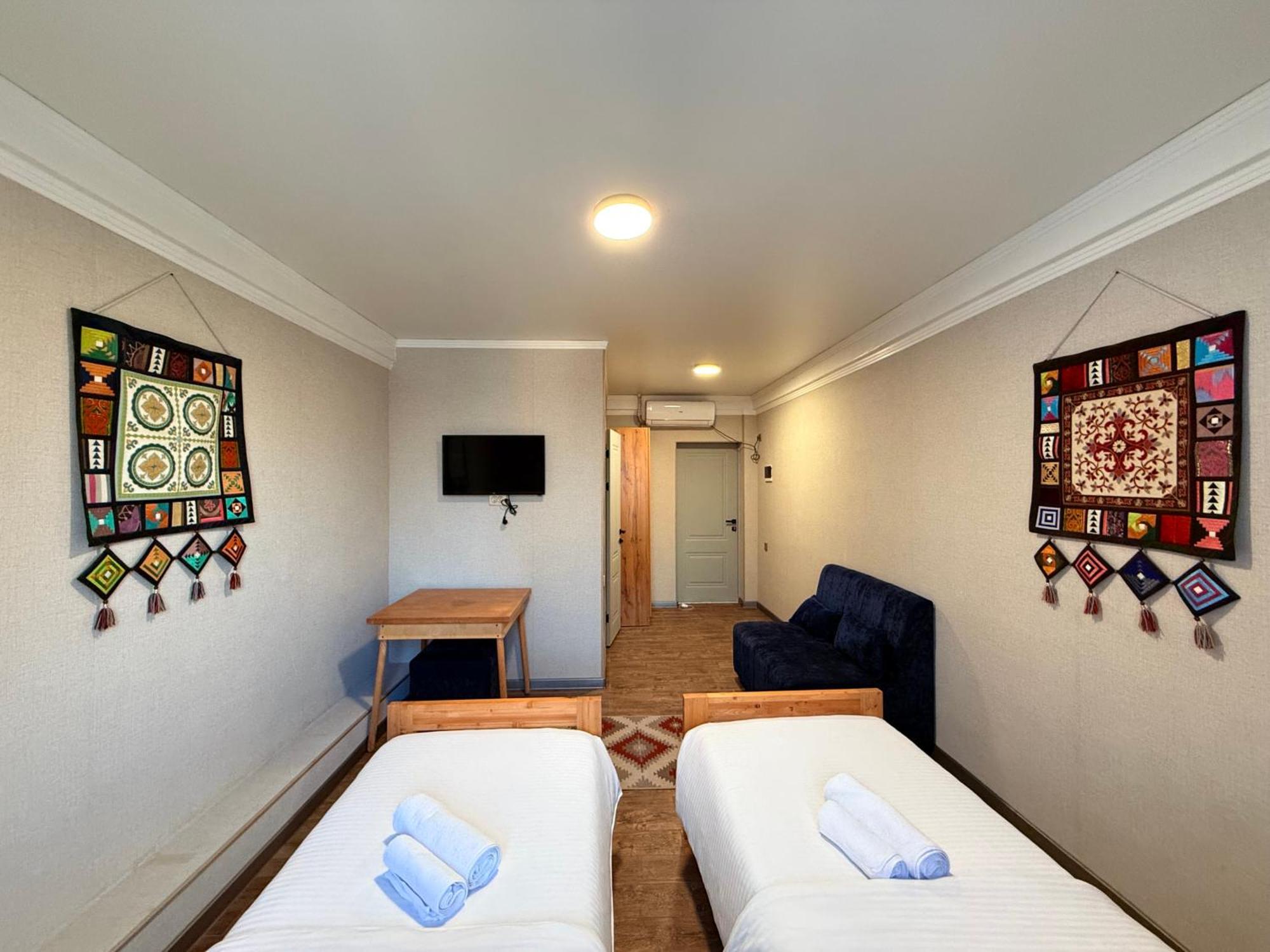 Salamat Hotel Bishkek Exterior photo