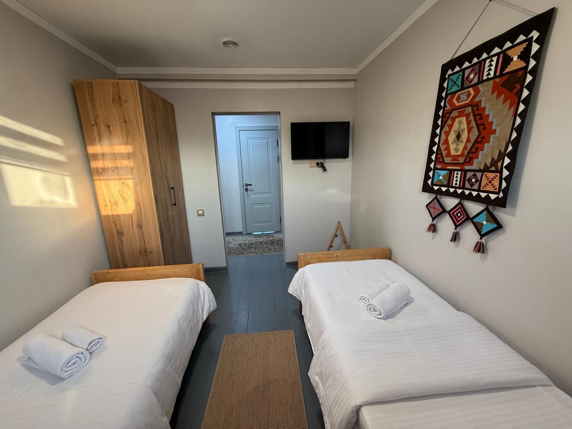 Salamat Hotel Bishkek Exterior photo
