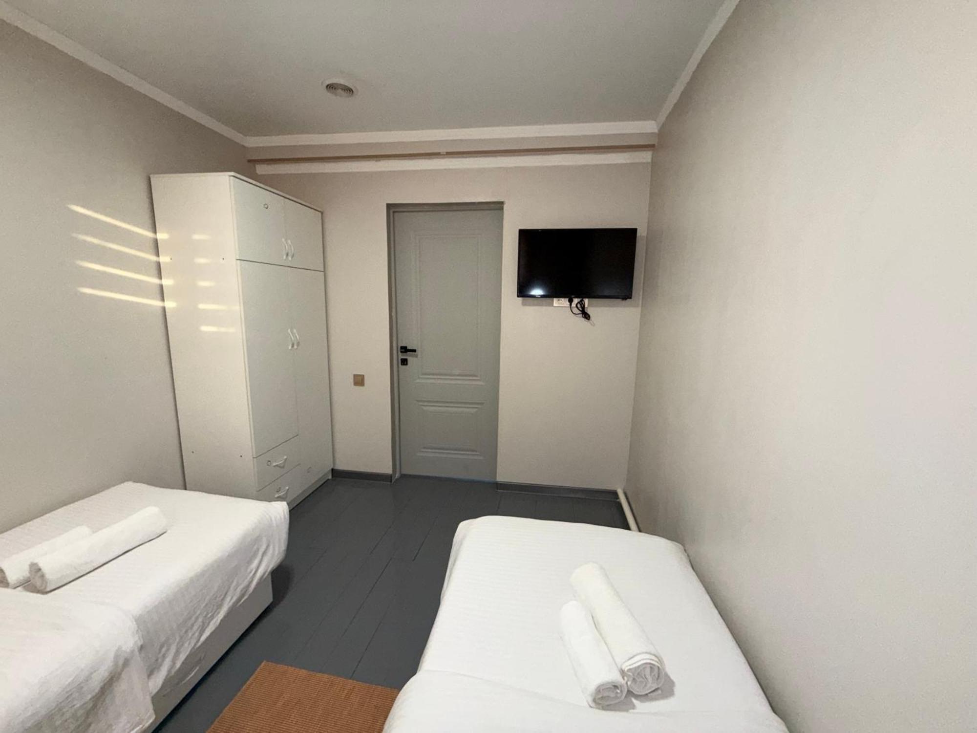 Salamat Hotel Bishkek Exterior photo